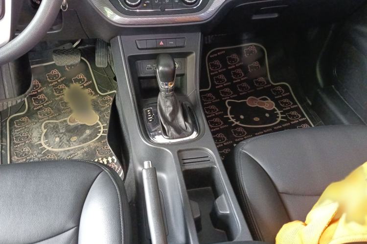 Used Roewe 360 2015 1.5L Automatic Luxury Edition
