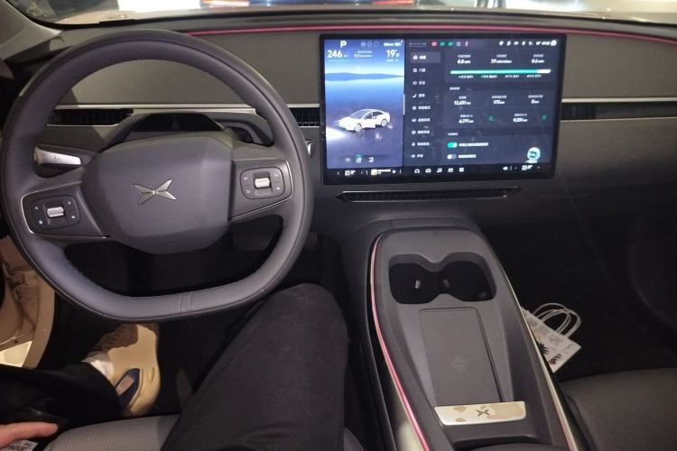 Used XPeng MONA M03 2025 600 with Ultra-Long Range Max Center Console