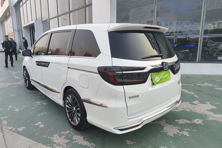 Used Honda Elysion 2022 2.0L eHEV Luxury Edition Rear Left 45 Deg