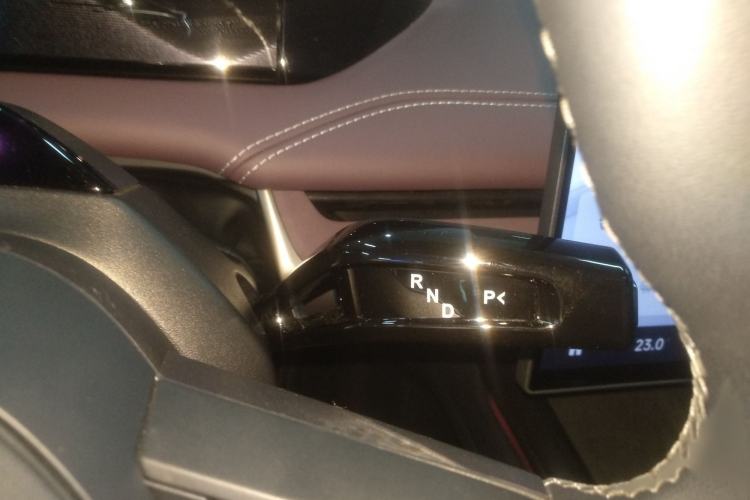 Used Xiaomi Auto SU7 2024 Rear-Drive Long-Range Intelligent Driving Version
