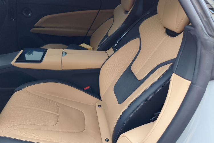 Used Lotus EMEYA 2024 EMEYA S+
