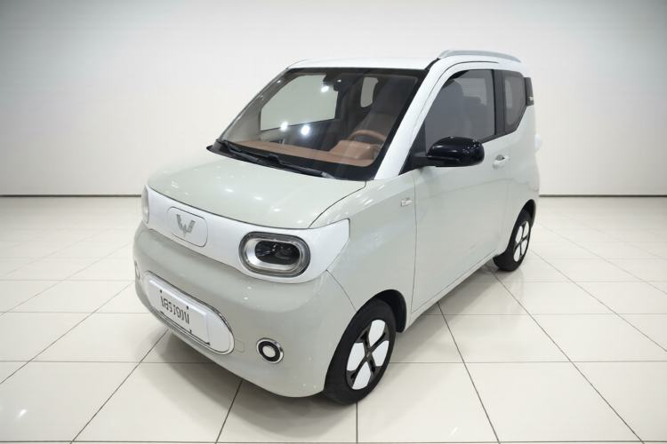 Used Wuling Hongguang MINIEV 2024 3rd Generation 215km Advanced Version Front Left 45 Deg