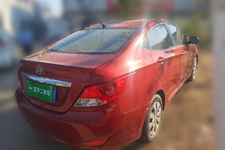Used Hyundai Verna (older generation) 2010 Sedan 1.4L Manual Comfort GS Rear Right 45 Deg