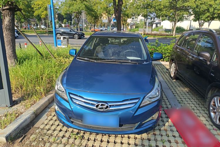 Used Hyundai Verna Ray 2016 1.4L Automatic Leading-Edge GLX