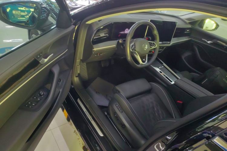 Used Volkswagen Magotan 2024 380TSI DSG Ultimate Edition Driver Seat