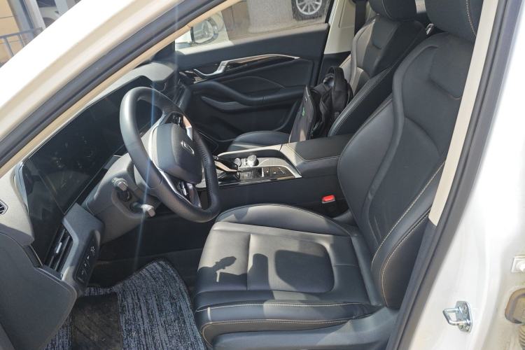 Used Bestune B70 2022 Third Generation 1.5T Automatic Enjoyment Version Left Front Seat