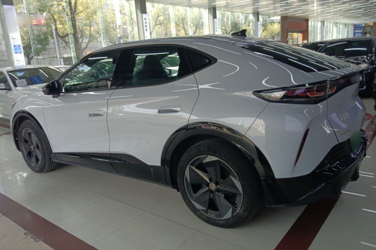 Used Volkswagen ID.UNYX 2024 Pro Long-Range Version