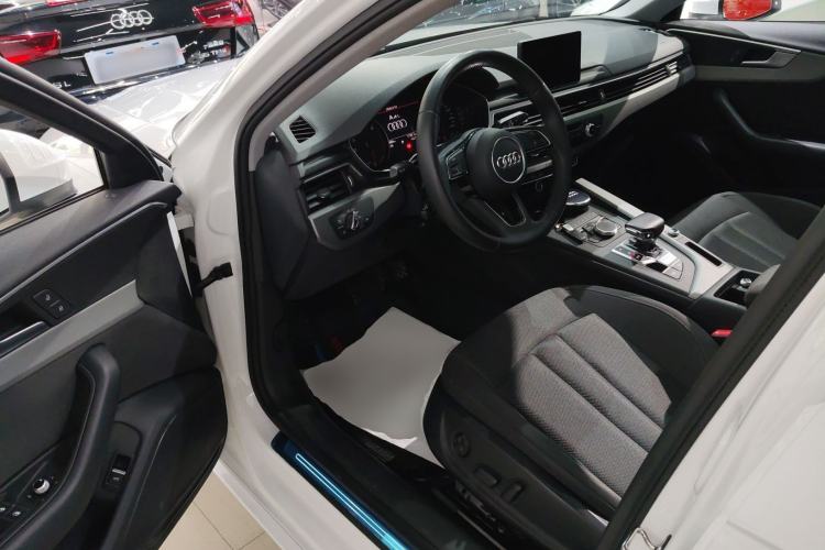 Used Audi A4L 2018 30th Anniversary Edition 40 TFSI Trendy Model Driver Seat