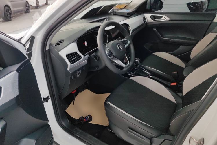 Used Volkswagen Tacqua 2023 200TSI DSG Joy-Connect Edition Left Front Seat