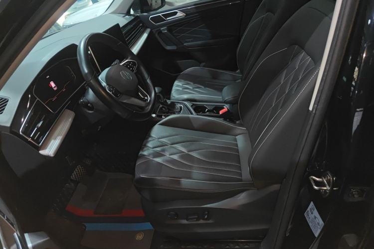 Used Volkswagen Tiguan L 2022 330TSI Automatic Two-Wheel Drive Smart Edition