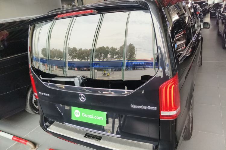 Used Mercedes-Benz V-Class 2018 V 260 Avantgarde Edition China VI