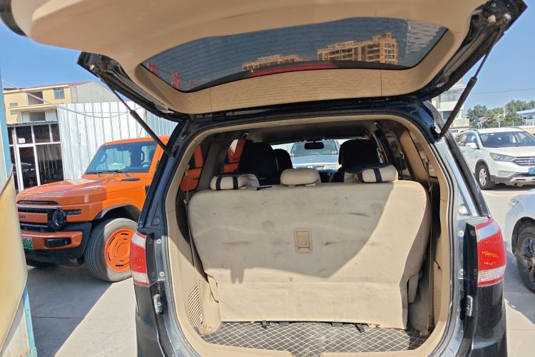 Used Baojun 730 2014 1.5L manual Comfort ESP version 7 seats
