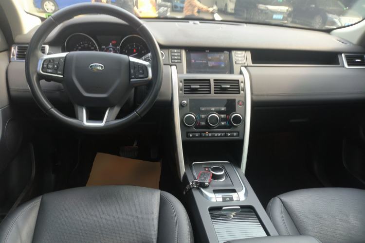 Used Land Rover Discovery Sport 2018 240 PS SE Version