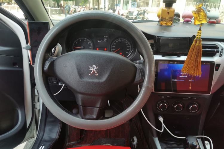Used Peugeot 301 2018 1.6L Manual Comfort Edition Steering Wheel