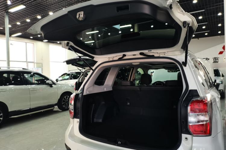 Used Subaru Forester 2015 2.0i Special Edition Commemorative Model
