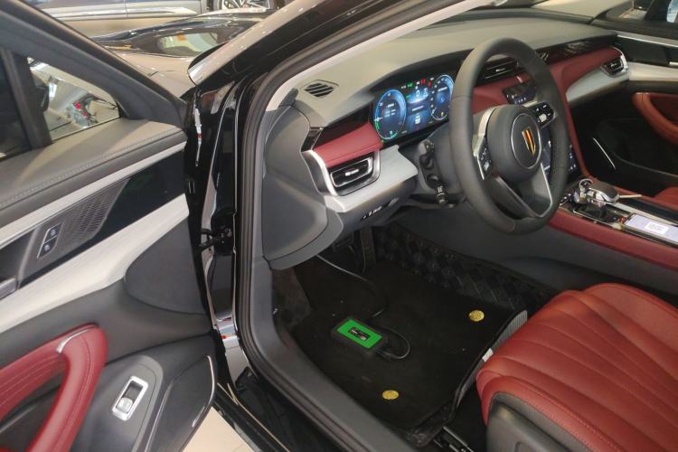 Used Hongqi H5 PHEV 2025 170 Super Hybrid Version Driver Seat