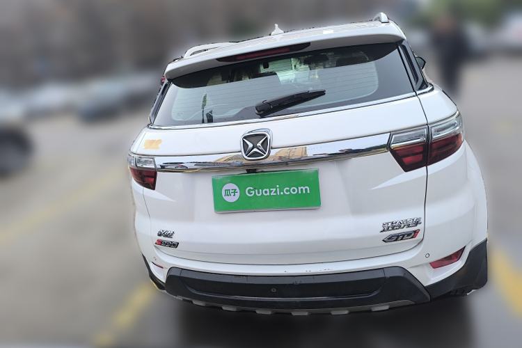 Used JMC Yusheng S330 2016 1.5L GTDi Automatic Two-Wheel Drive Prestige Edition Rear