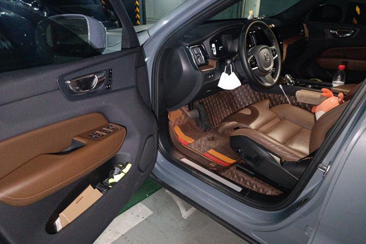 Used Volvo XC60 New Energy 2023 T8 Plug-in Hybrid Long-Range All-Wheel Drive Smart Luxury Edition Driver Seat