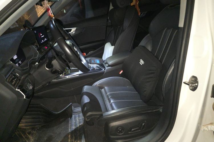 Used Audi A4L 2022 40 TFSI Fashion Dynamic Model
