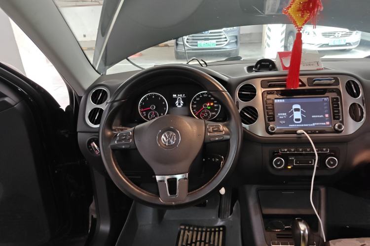 Used Volkswagen Tiguan 2012 1.8TSI Automatic All-Wheel Drive Elite Edition Steering Wheel