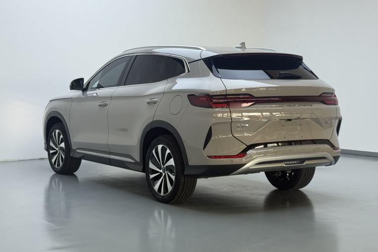 Used BYD Song PLUS New Energy 2023 Champion Edition EV 605KM Flagship PLUS