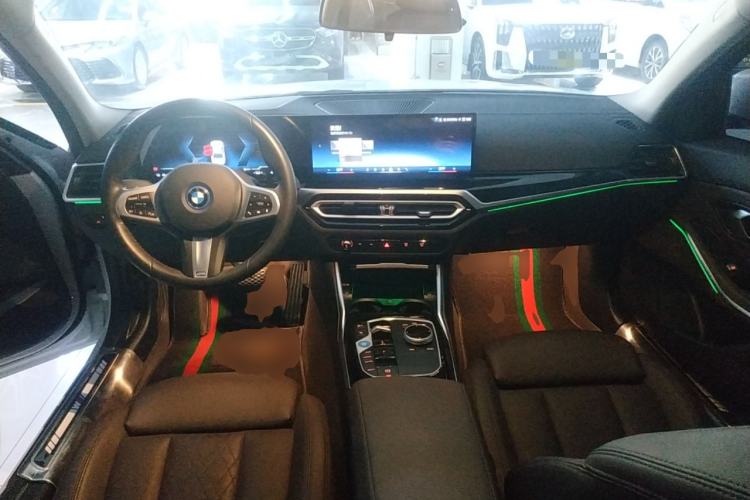 Used BMW i3 2024 eDrive 35 L
