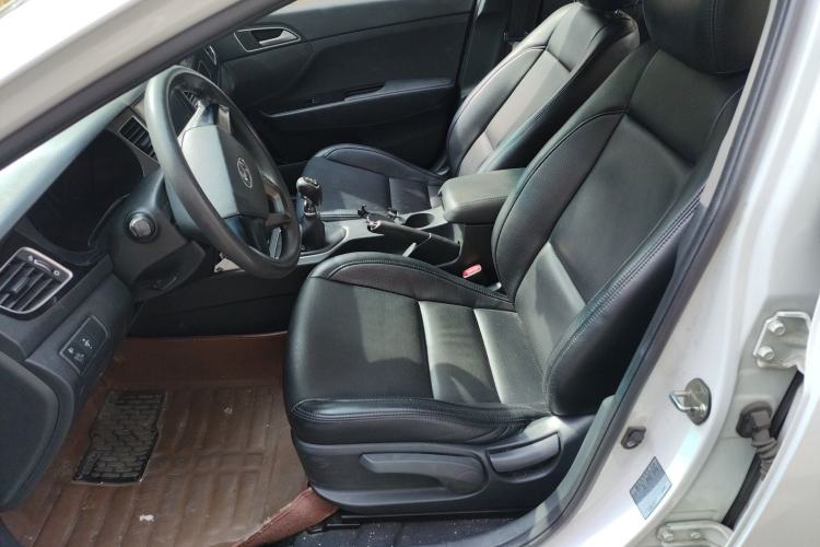 Used Hyundai Mistra 2014 1.8L Manual Comfort GL Model Left Front Seat