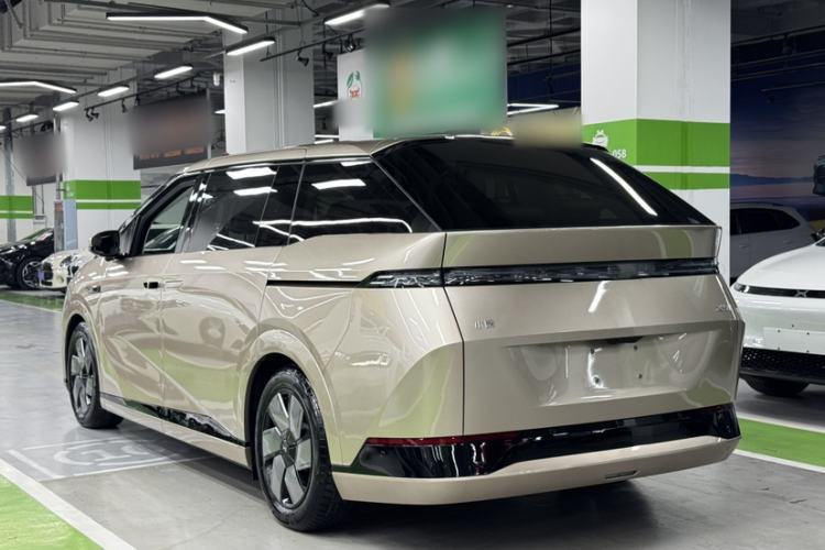 Used XPeng X9 2024 702 Ultra-Long Range Pro