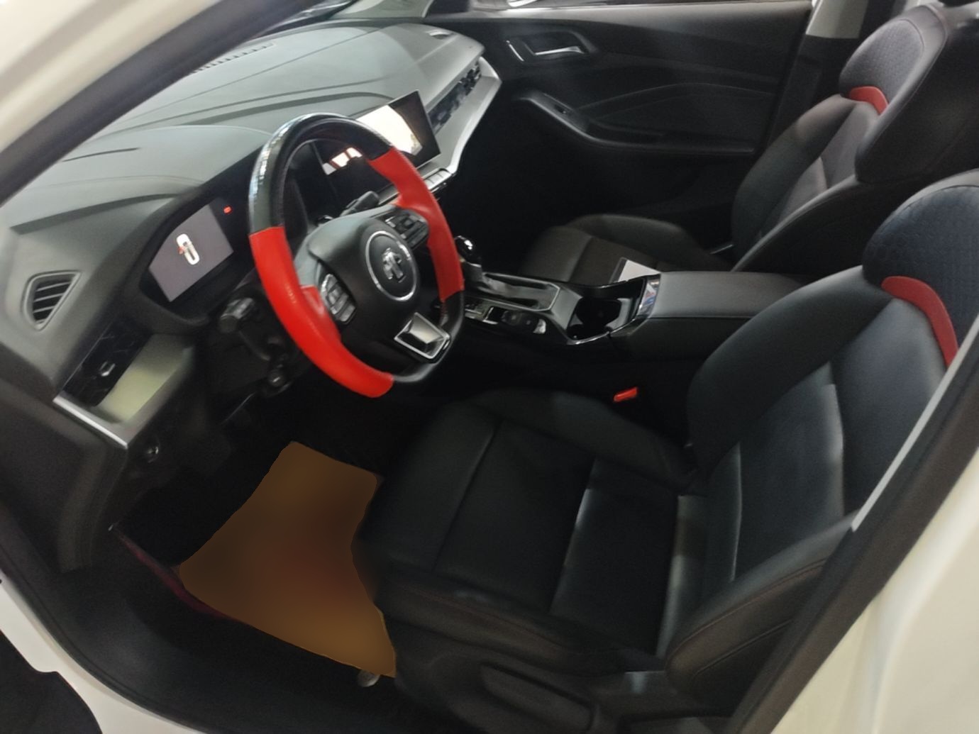 MG 5 2023 180 DVVT CVT Luxury Edition — снимка 17