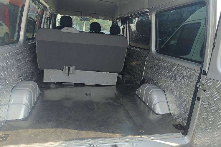 Used JMC Transit 2021 2.8T Space King Standard Version Short Wheelbase Mid-Height Roof 6-Seater Diesel Euro VI JX493