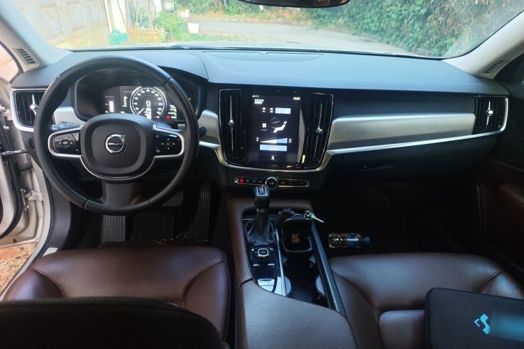 Used Volvo S90 2017 T4 Zhiyi Edition