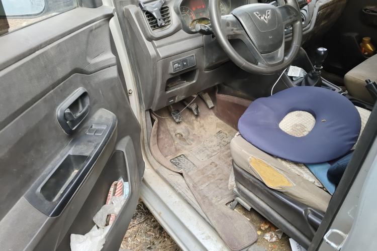 Used Wuling Hongguang V 2019 1.5L Jingqu Version China VI LAR