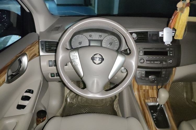 Used Nissan Sylphy 2014 1.6XV CVT Deluxe Edition