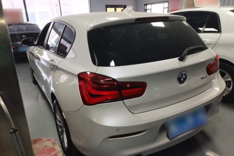 Used BMW 1 Series 2018 118i Leading Model Rear Left 45 Deg