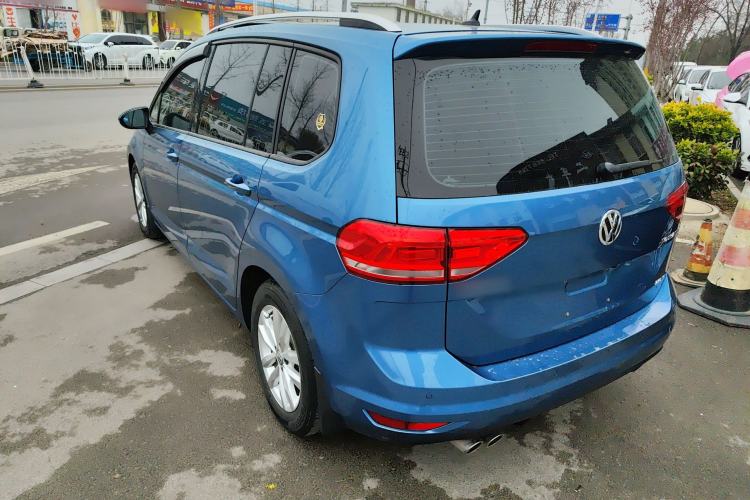 Used Volkswagen Touran 2021 Volkswagen Touran L 280TSI DSG Style Edition 7 Seats
