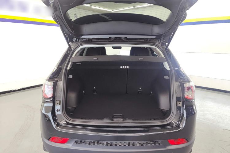 Used Jeep Compass 2020 220T Automatic Leading Edition
