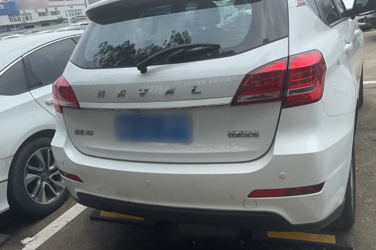 Used Haval H2 2018 Chuanxiang Edition Red Badge 1.5T Dual-Clutch Two-Wheel Drive Fashionable Model