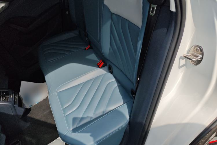 Used Volkswagen Tharu 2024 300TSI Two-Wheel-Drive Moon Luxury Edition Left Rear Seat