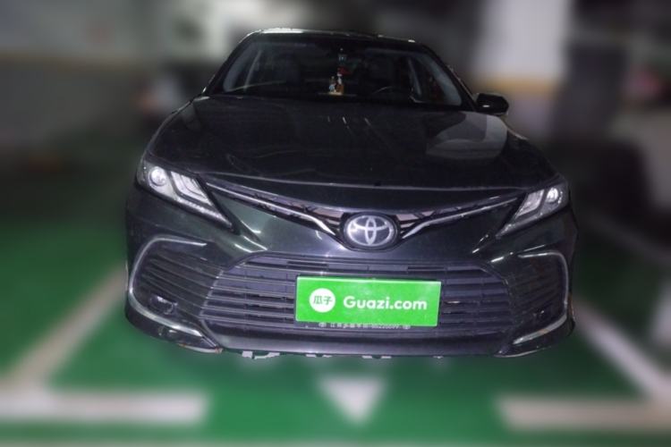 Used Toyota Camry 2021 2.0G Luxury Edition
