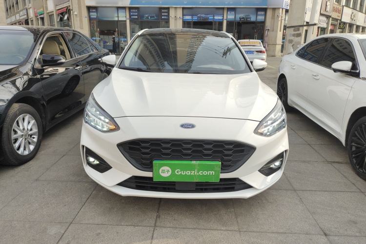 Used Ford Focus 2021 Hatchback EcoBoost 180 Automatic Titanium Edition
