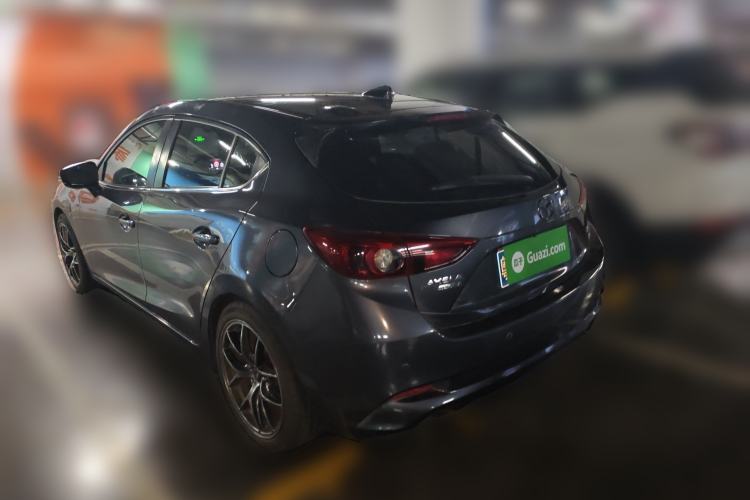 Used Mazda 3 Axela 2017 Hatchback 2.0L Automatic Sport Model China V Emission Standard
