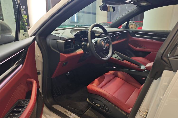 Used Porsche Macan 2024 Macan Long Range Edition
