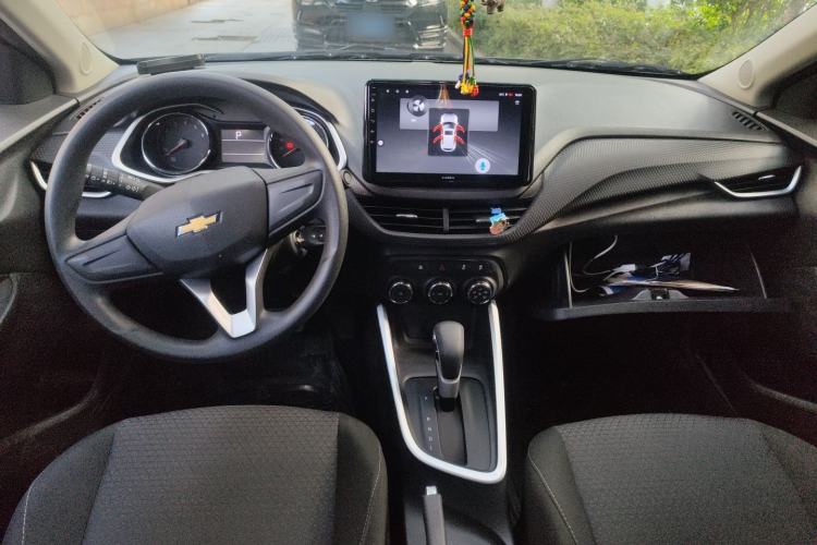 Used Chevrolet Cavalier 2020 325T Automatic Enjoyment Edition Center Console