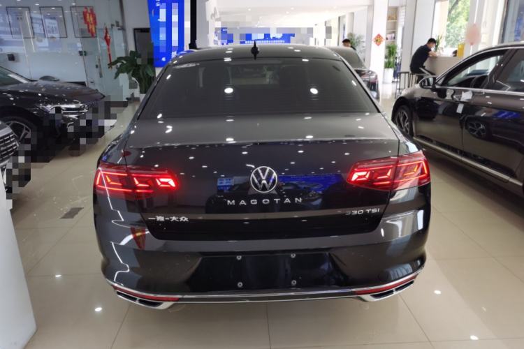 Used Volkswagen Magotan 2023 2 Million Units Limited Edition 330TSI DSG Leading Version
