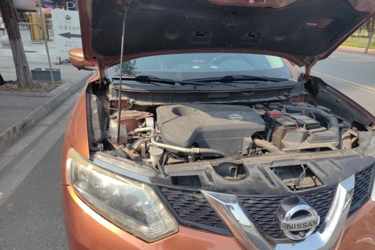Used Nissan X-Trail 2014 2.5L CVT Leading Edition 4WD