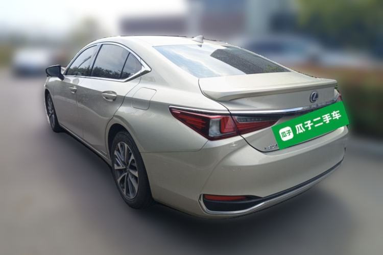 Used Lexus ES 2021 300h Excellence Edition Rear Left 45 Deg