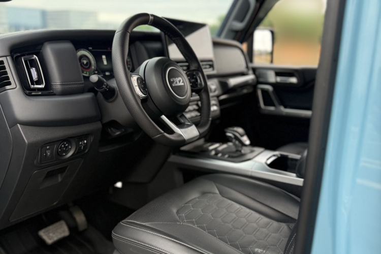 Used 212 T01 2025 2.0T Changfeng
