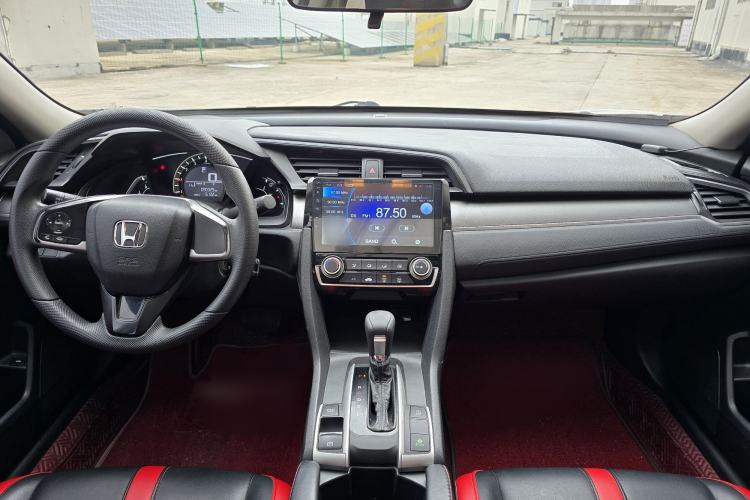 Used Honda Civic 2016 180TURBO CVT Comfort Version Interior 1
