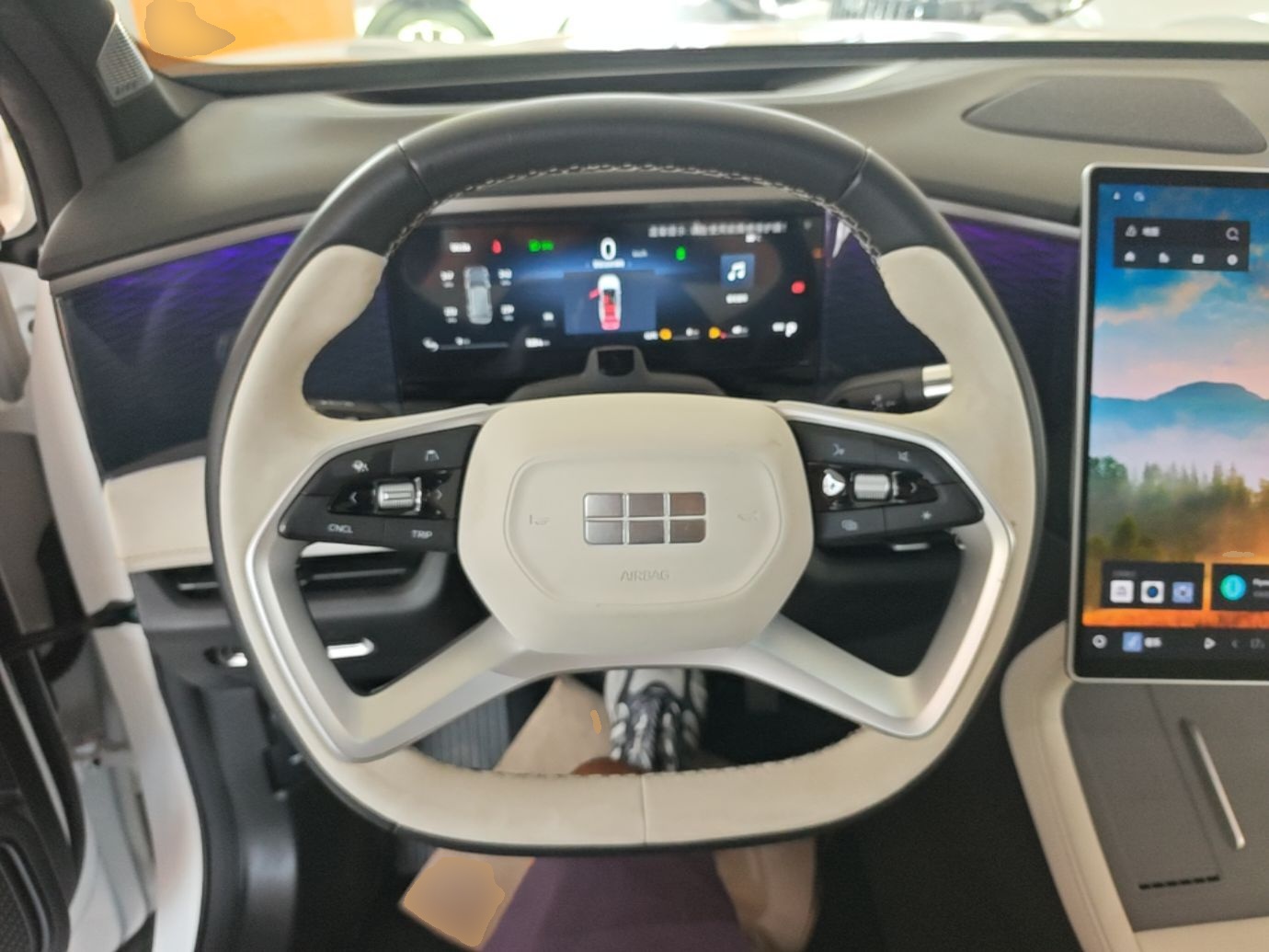 Geely Galaxy L7 2025 3DHT 115km Starship Edition — снимка 13