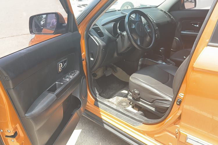 Used Kia Soul 2013 1.6L AT Premium
